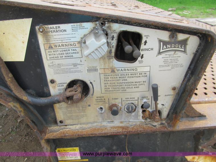 image for item G8684 2006 Landoll 930B trailer