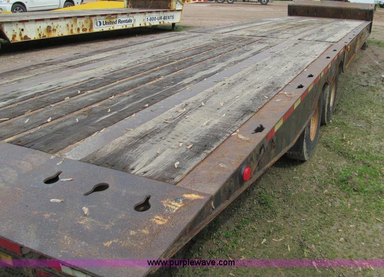 image for item G8684 2006 Landoll 930B trailer