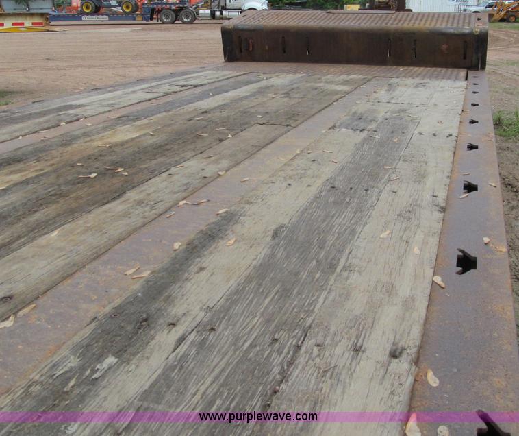 image for item G8684 2006 Landoll 930B trailer