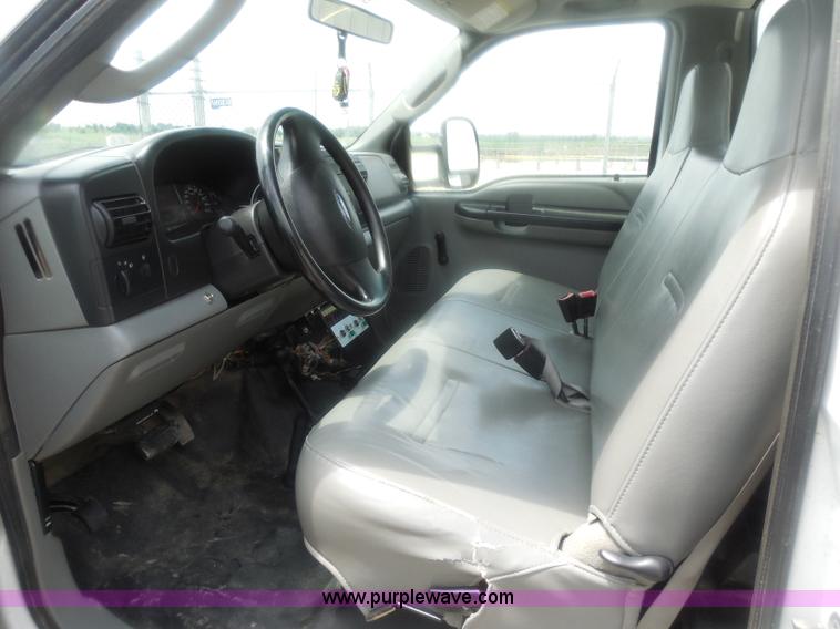 image for item H3116 2007 Ford F550 XL Super Duty service truck