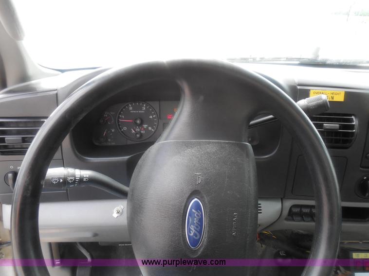 image for item H3116 2007 Ford F550 XL Super Duty service truck