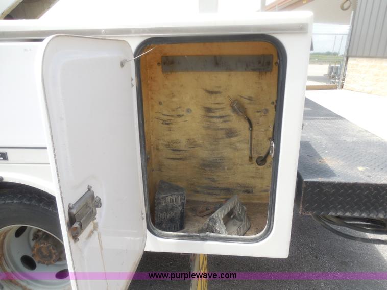 image for item H3116 2007 Ford F550 XL Super Duty service truck