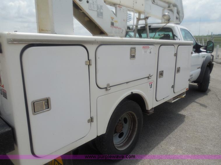 image for item H3116 2007 Ford F550 XL Super Duty service truck