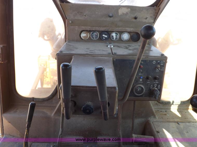 image for item H7107 1978 Caterpillar D7G dozer