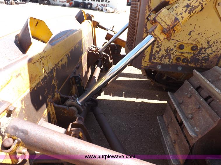 image for item H7107 1978 Caterpillar D7G dozer
