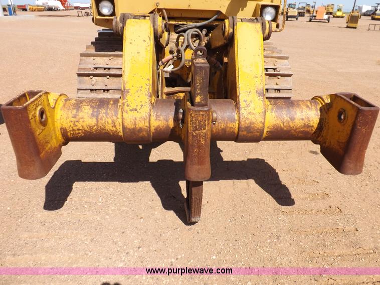 image for item H7107 1978 Caterpillar D7G dozer