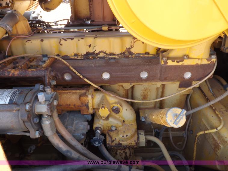 image for item H7107 1978 Caterpillar D7G dozer