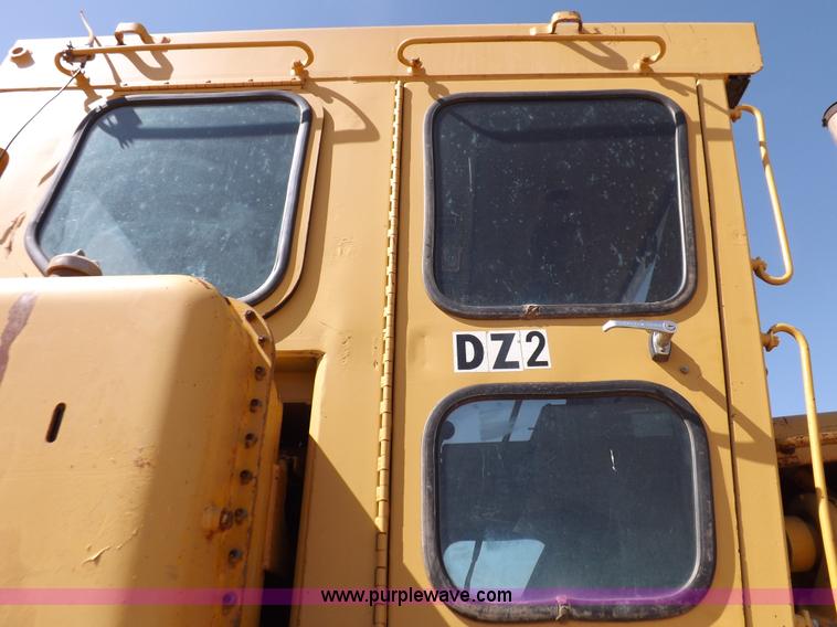 image for item H7107 1978 Caterpillar D7G dozer