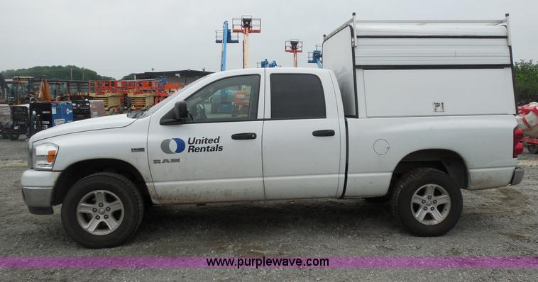 image for item I1000 2008 Dodge Ram 1500 Quad Cab pickup truck