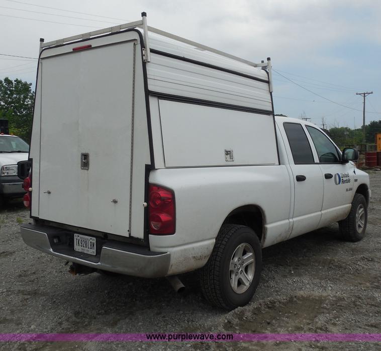 image for item I1000 2008 Dodge Ram 1500 Quad Cab pickup truck