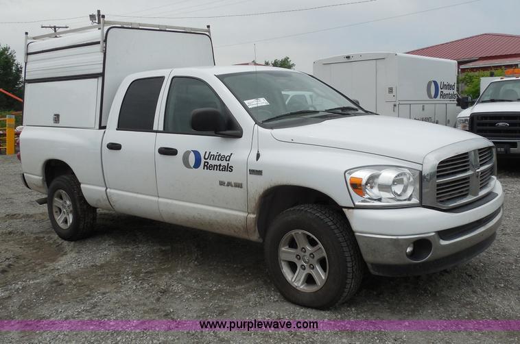 image for item I1000 2008 Dodge Ram 1500 Quad Cab pickup truck