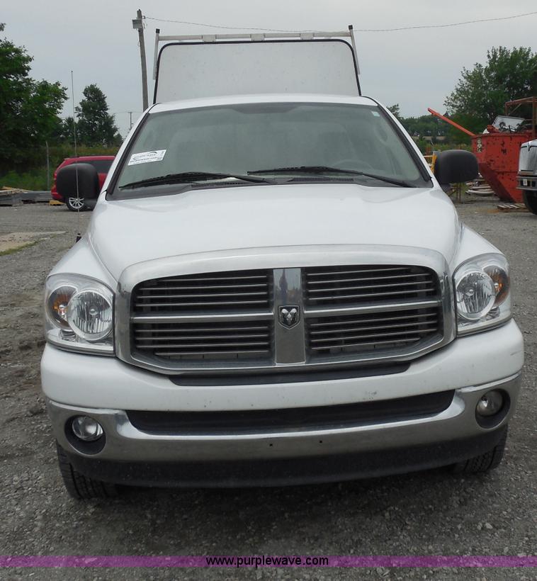 image for item I1000 2008 Dodge Ram 1500 Quad Cab pickup truck