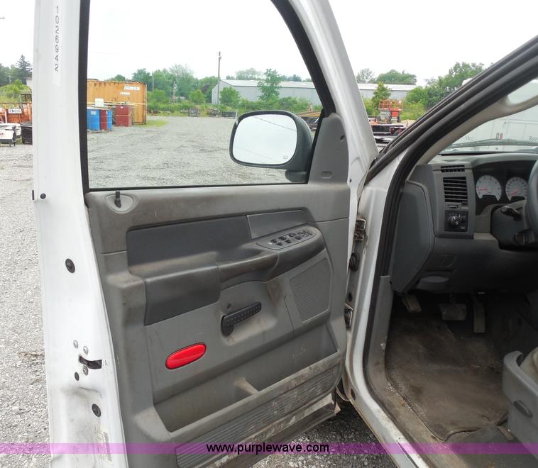 image for item I1000 2008 Dodge Ram 1500 Quad Cab pickup truck