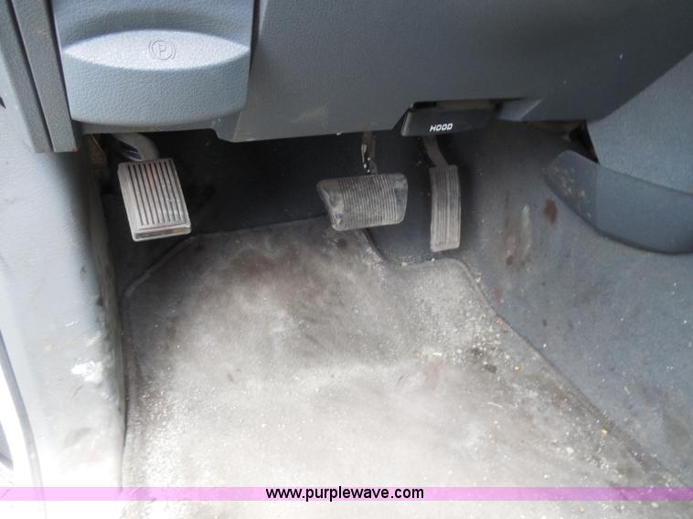 image for item I1000 2008 Dodge Ram 1500 Quad Cab pickup truck