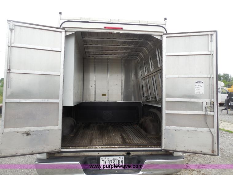 image for item I1000 2008 Dodge Ram 1500 Quad Cab pickup truck