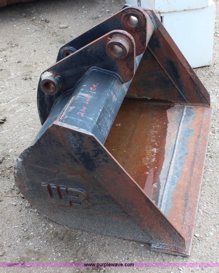 image for item X9369 WB 36" backhoe bucket