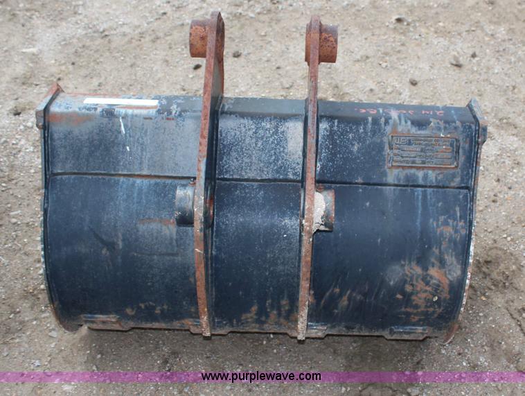 image for item X9369 WB 36" backhoe bucket
