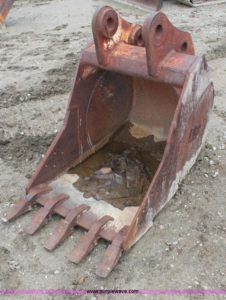 image for item X9372 WB 30" excavator bucket