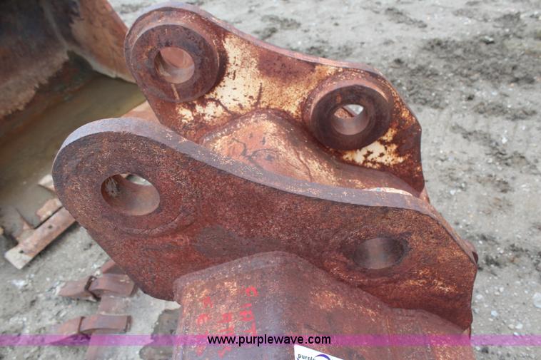 image for item X9372 WB 30" excavator bucket