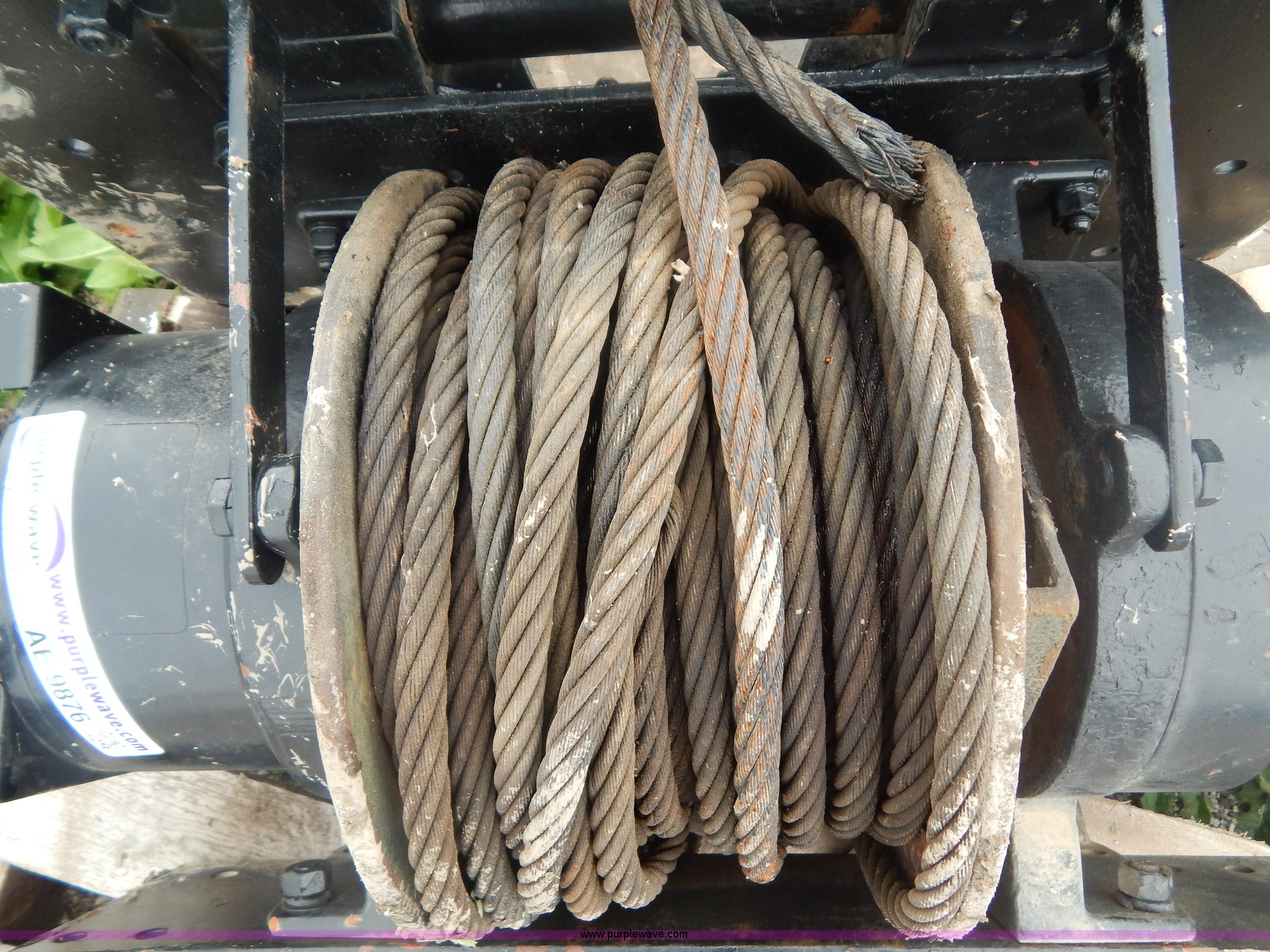 Hydraulic drive winch in Odessa, MO Item AE9876 sold Purple Wave