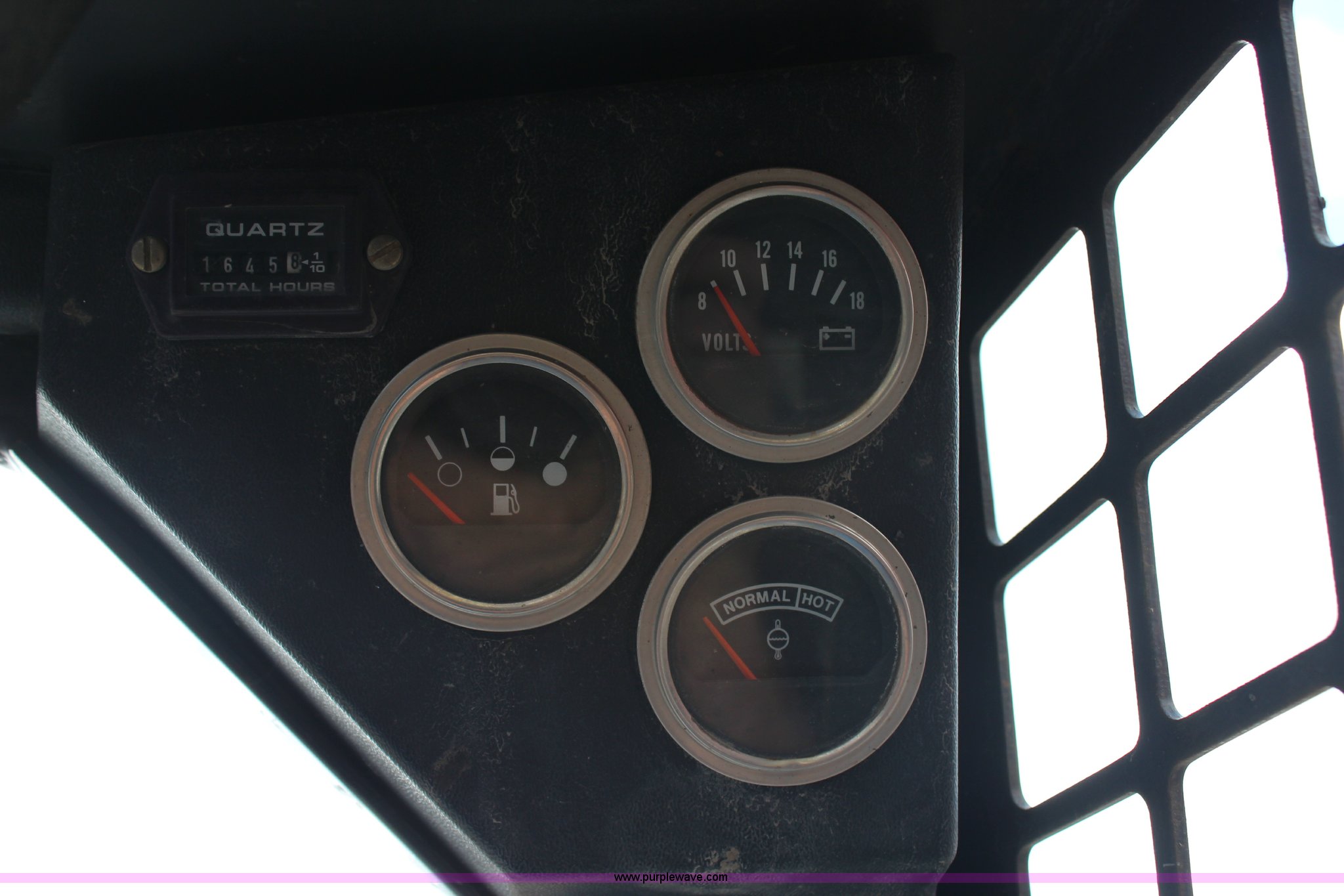 1994 Bobcat 742B skid steer in Elwood, KS Item G5164 sold Purple Wave