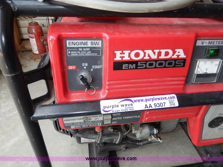 image for item AA9307 Honda EM 5000S generator