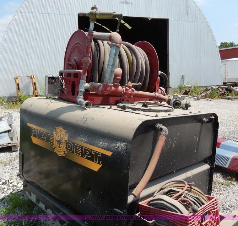 image for item AA9320 300 gallon metal tank