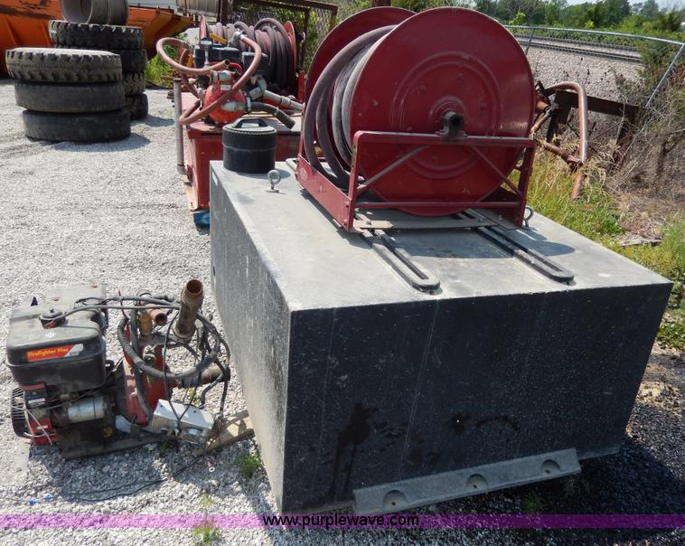 image for item AA9321 300 gallon fiberglass tank