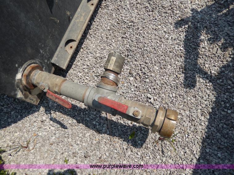 image for item AA9321 300 gallon fiberglass tank