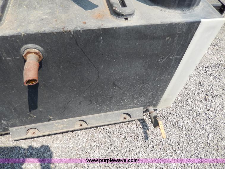 image for item AA9321 300 gallon fiberglass tank