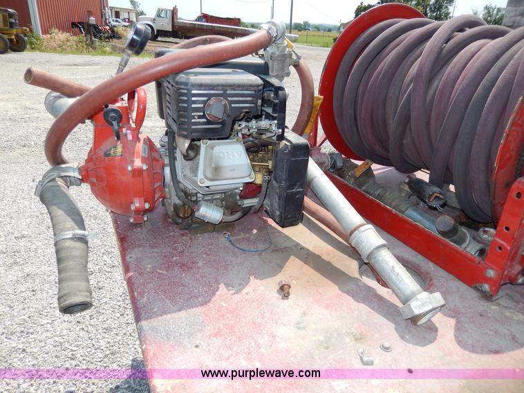 image for item AA9322 300 gallon fiberglass tank