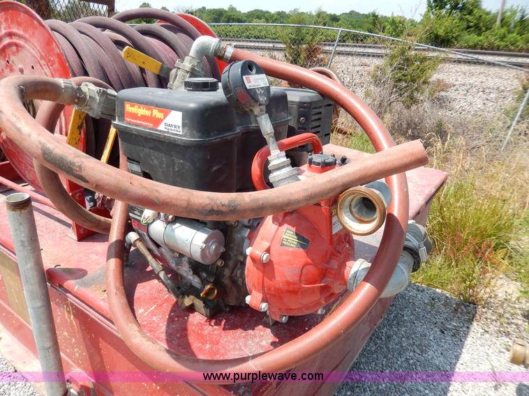 image for item AA9322 300 gallon fiberglass tank