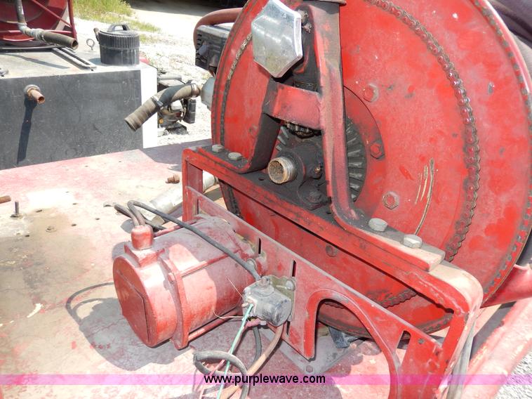 image for item AA9322 300 gallon fiberglass tank