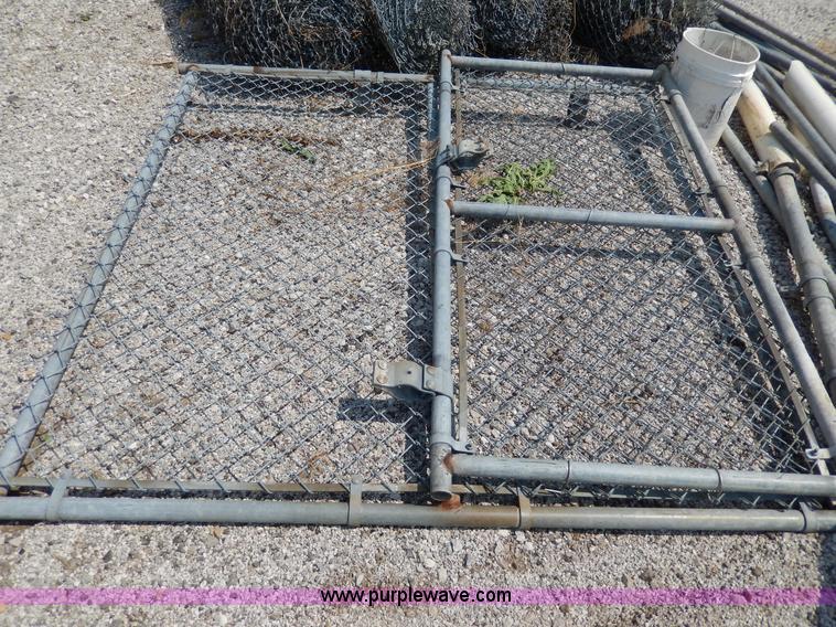 image for item AA9326 Approximately 300' of chain link fencing