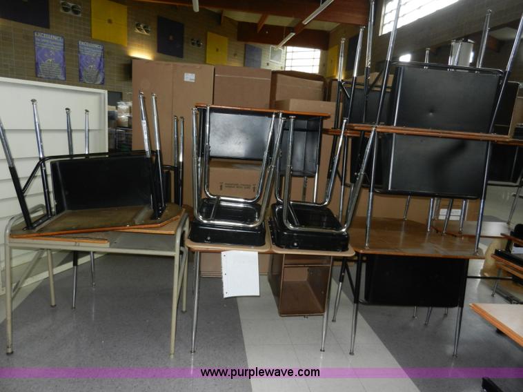 image for item AA9372 (18) student desks