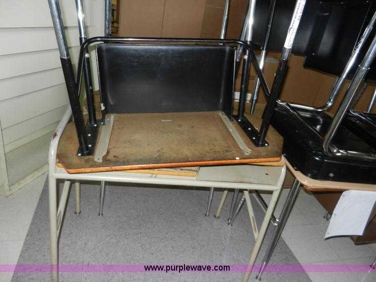 image for item AA9372 (18) student desks