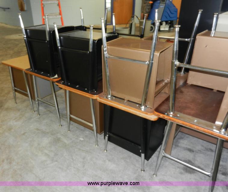 image for item AA9389 (25) student desks