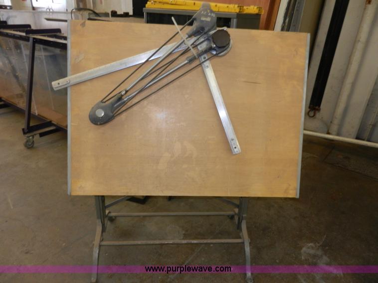 image for item AA9451 Drafting table