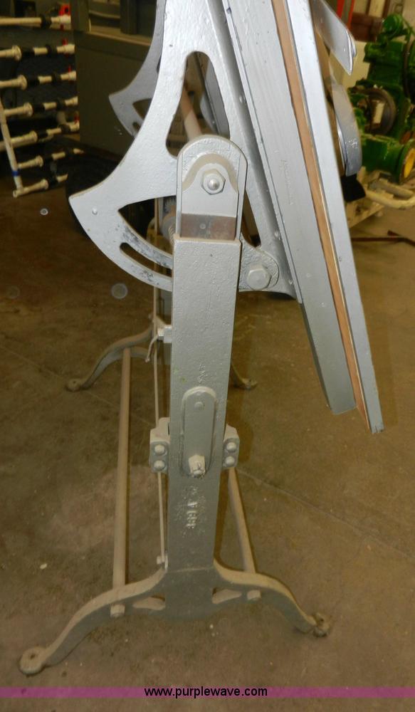image for item AA9451 Drafting table