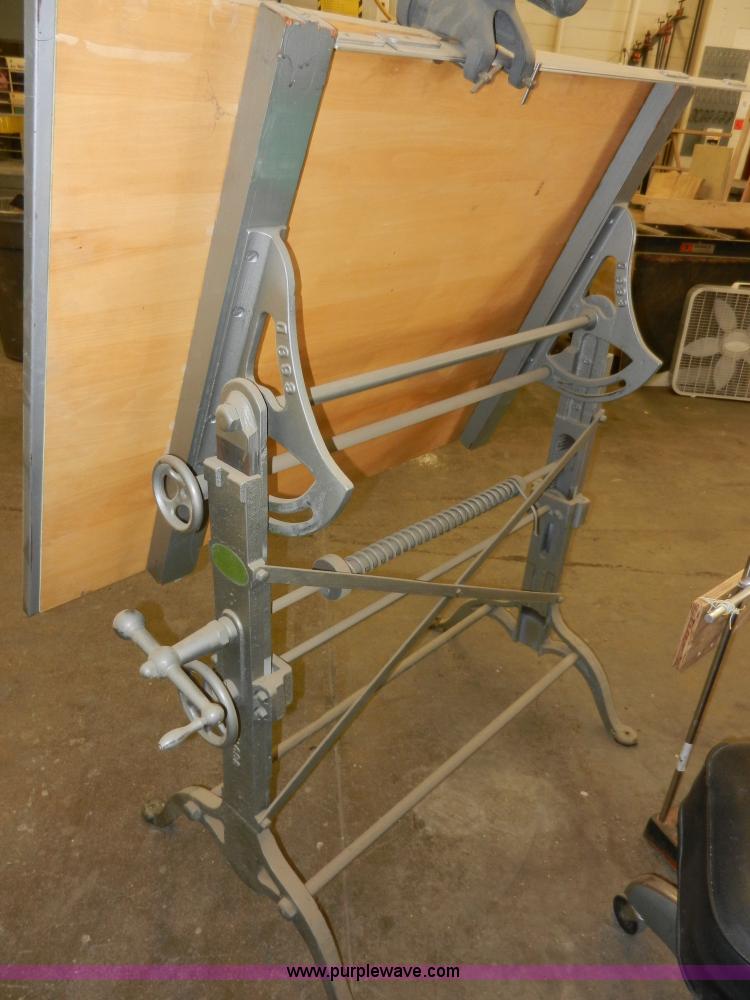image for item AA9451 Drafting table