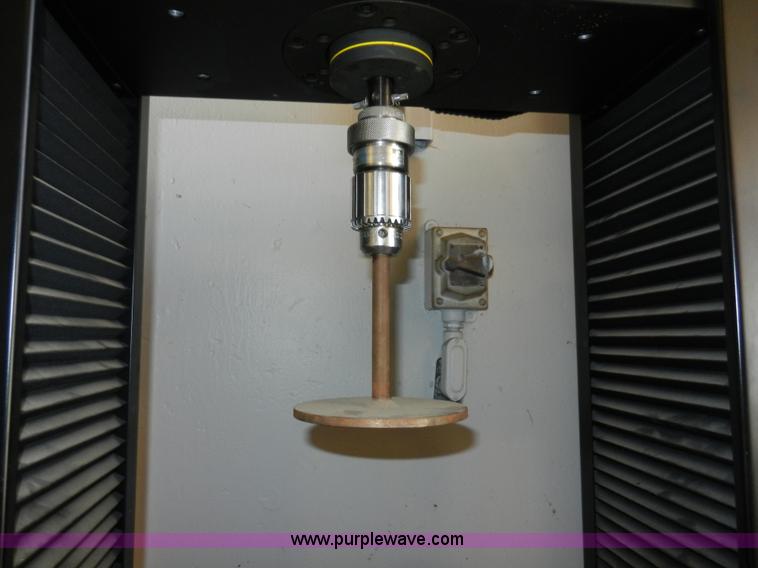 image for item AA9752 Instron 4502 tensile strength test system