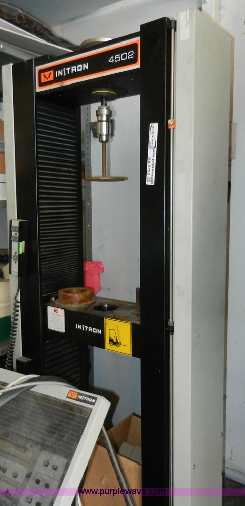 image for item AA9752 Instron 4502 tensile strength test system