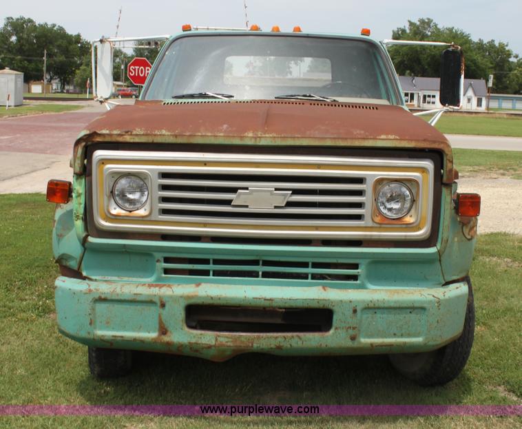 image for item AE9173 1973 Chevrolet C60 dump truck