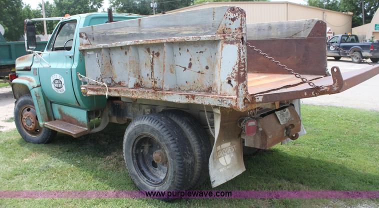 image for item AE9173 1973 Chevrolet C60 dump truck