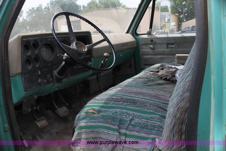 image for item AE9173 1973 Chevrolet C60 dump truck