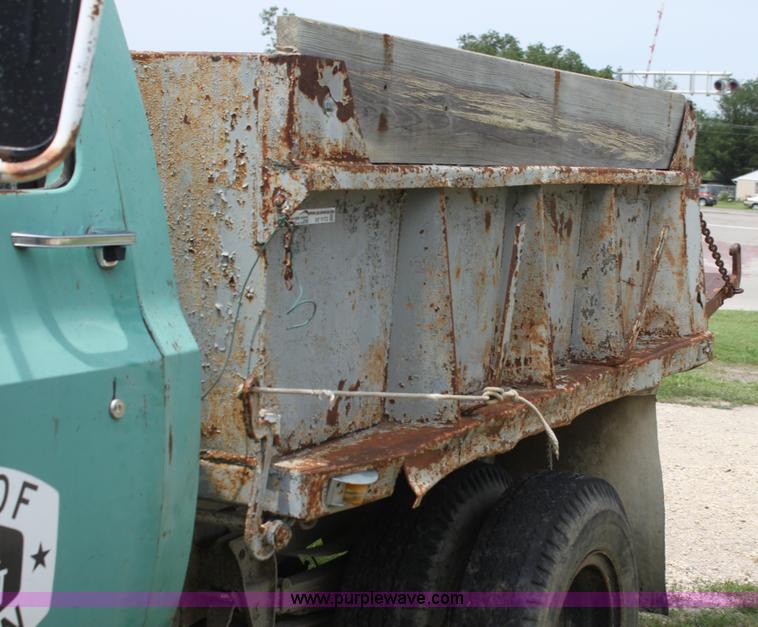 image for item AE9173 1973 Chevrolet C60 dump truck