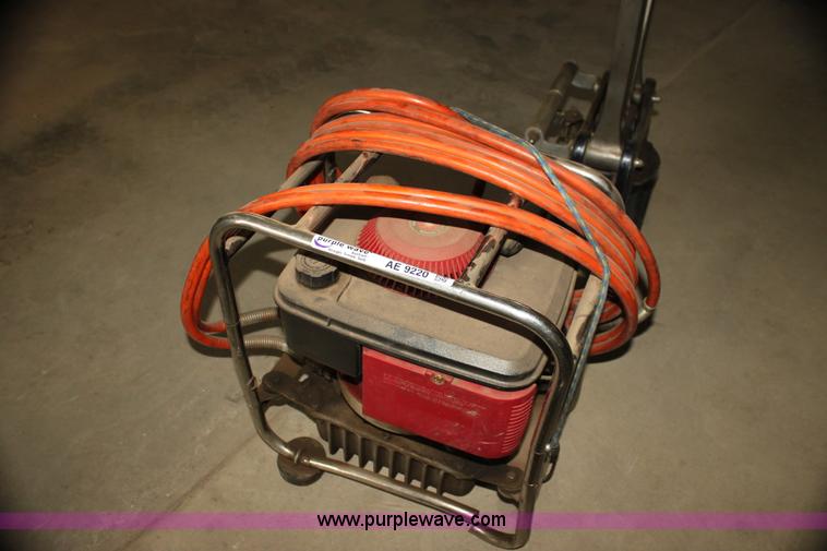 image for item AE9220 Jaws of life with pump and hose