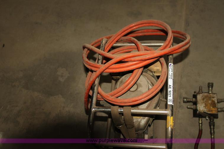 image for item AE9221 Cutter with pump and hose