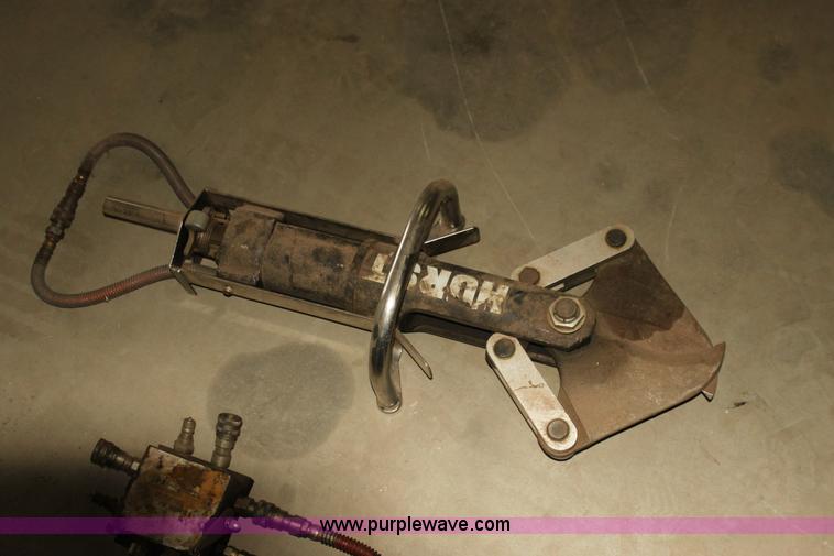 image for item AE9221 Cutter with pump and hose