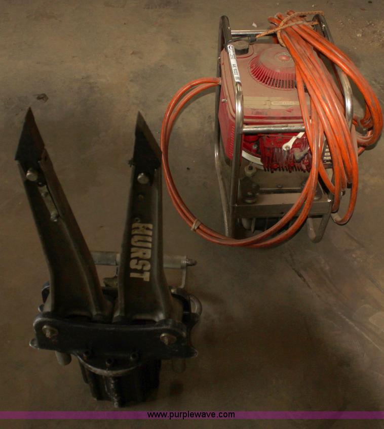 image for item AE9222 Jaws of life with pump and hose